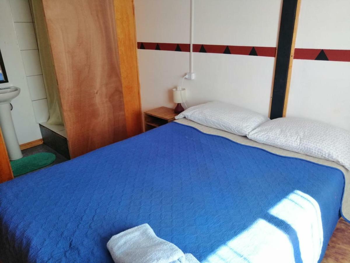 קסטרו Hostal Nomades Chiloe מראה חיצוני תמונה